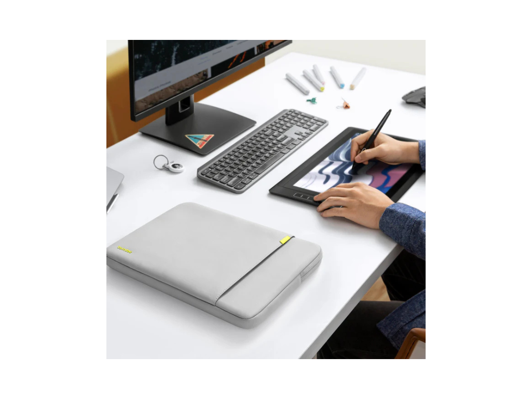 Buy Tomtoc Defender-A13 Laptop Sleeve for 15-inch MacBook Air in Qatar Buy Tomtoc Defender-A13 Laptop Sleeve for 15-inch MacBook Air in Qatar